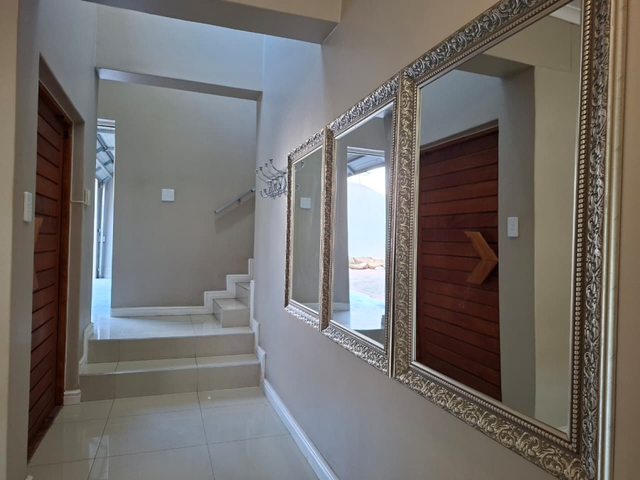 To Let 3 Bedroom Property for Rent in Jakarandas Western Cape